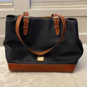 Dooney & Bourke Tote